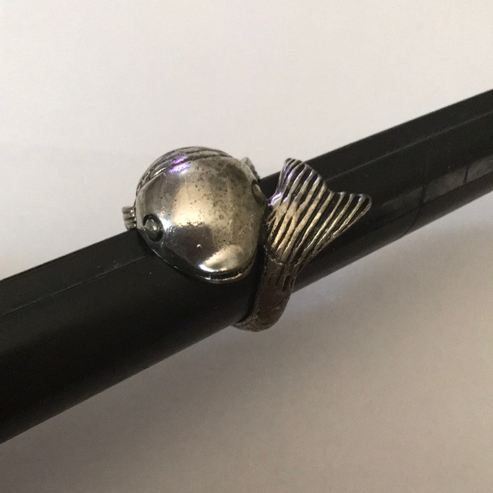 Silver fish ring - Picture 6 of 6